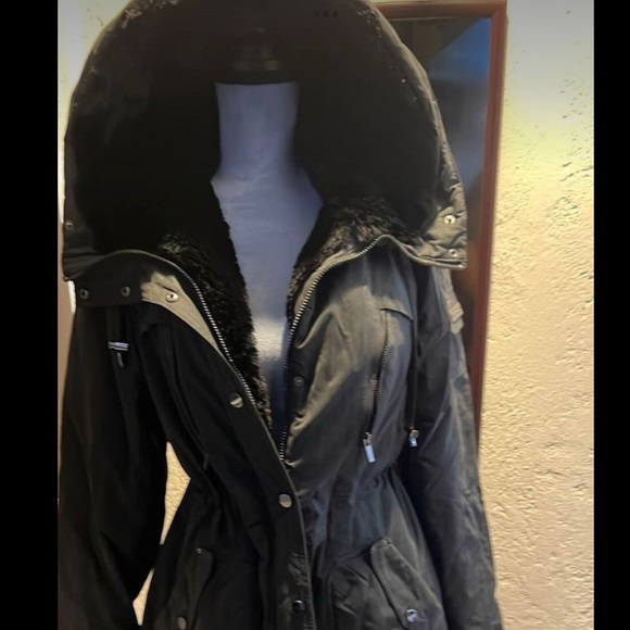 Badgley  Mischka winter coat - Picture 6 of 15